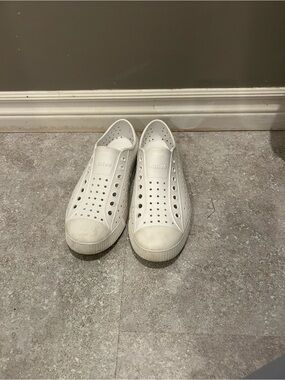 Native White Jefferson shoe - Women’s Size 10